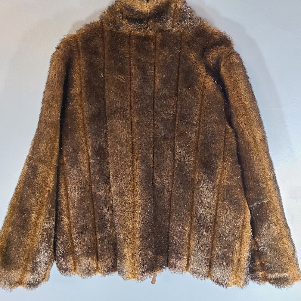 Kathy Ireland Faux minx fur jacket - Picture 7 of 7